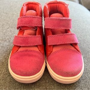 EUC Ugg Sneakers
